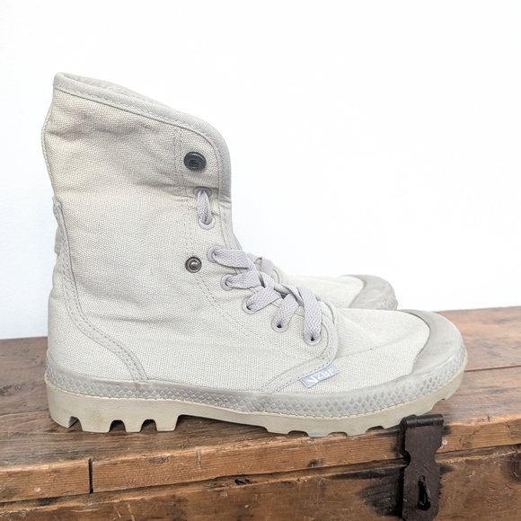 2/15$ Fake Palladium Women's Lace Up Boots - Beige Size 9 - Picture 6 of 7
